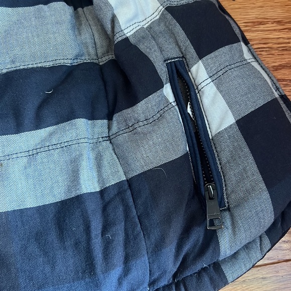 Children’s Burberry reversible puffer vest - Picture 2 of 7